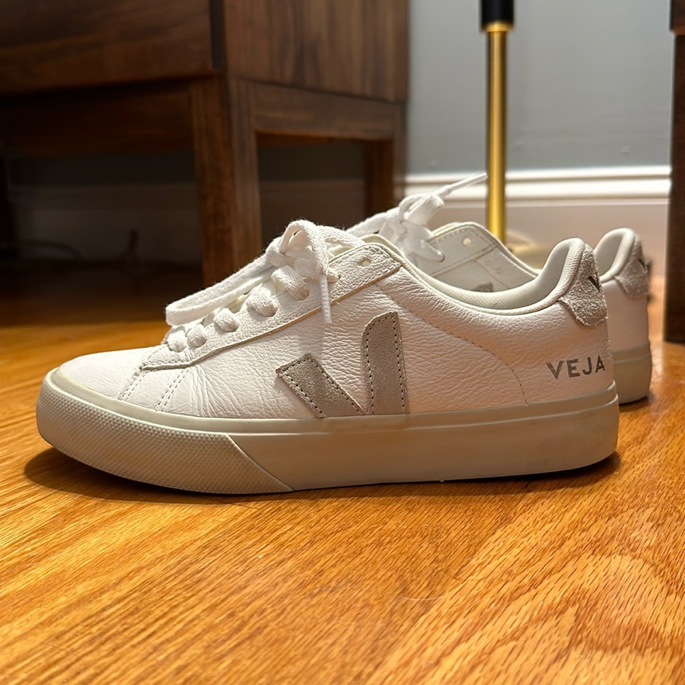 Women's VEJA Campo Sneakers, Leather US 5 EUR 36